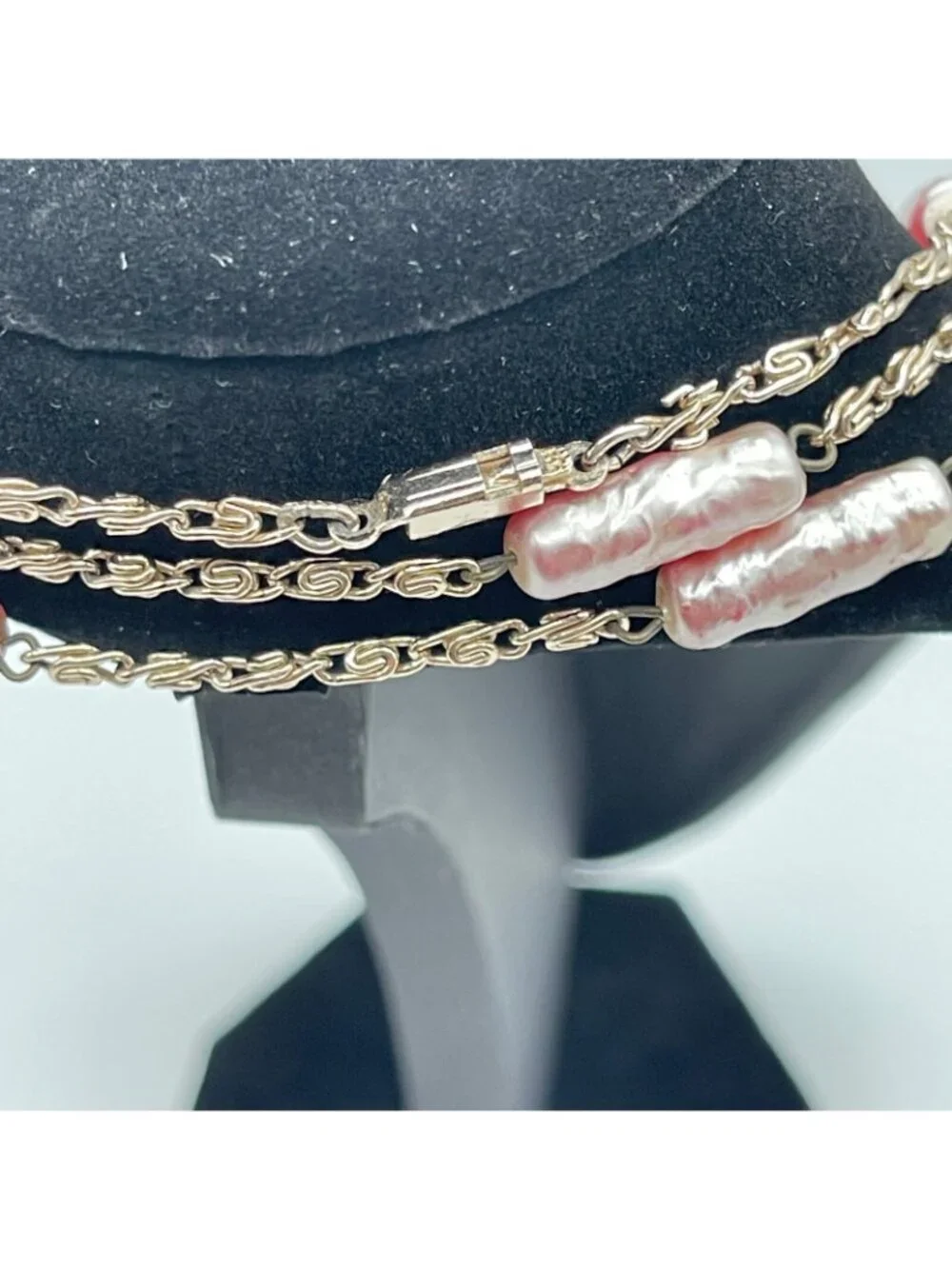 Opera Length Necklace Vintage Pearlescent Pink Bead Station 30" Drop + Earrings - Picture 8 of 9